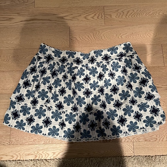 Agua Bendita x Target Plus Size Set, 1x top 2x skirt - Picture 2 of 3